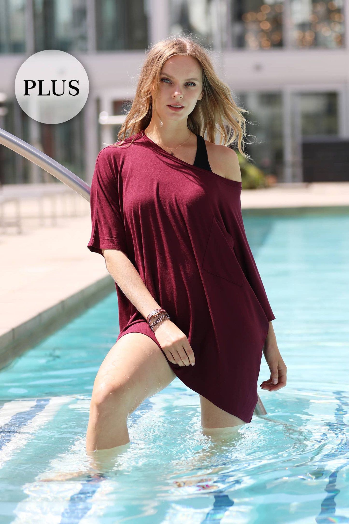 PLUS SIZE LUXE RAYON OVERSIZED ROUND NECK FRONT POCKET T: LTOLIVE-137364 / 1X
