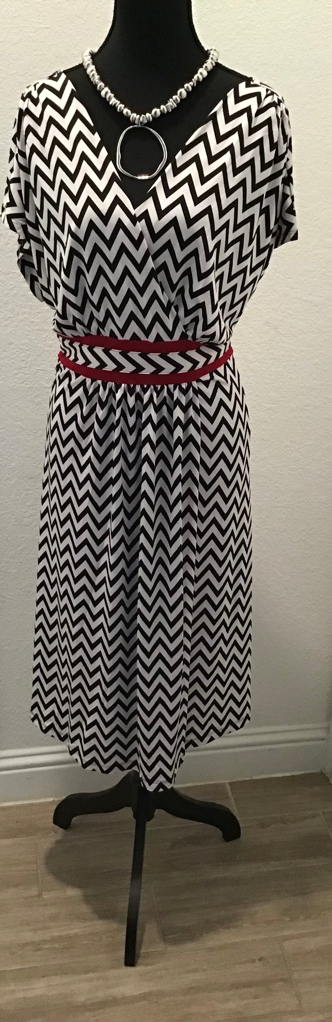 Black & white w/red V-neck dress
