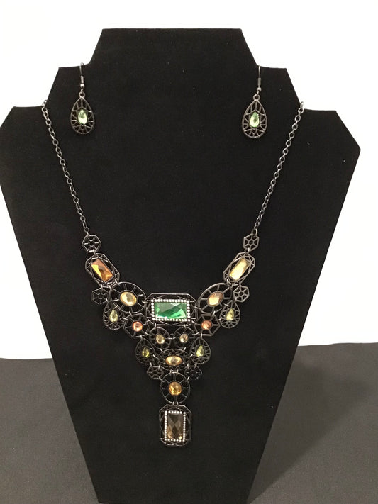 Multi color teardrop necklace set