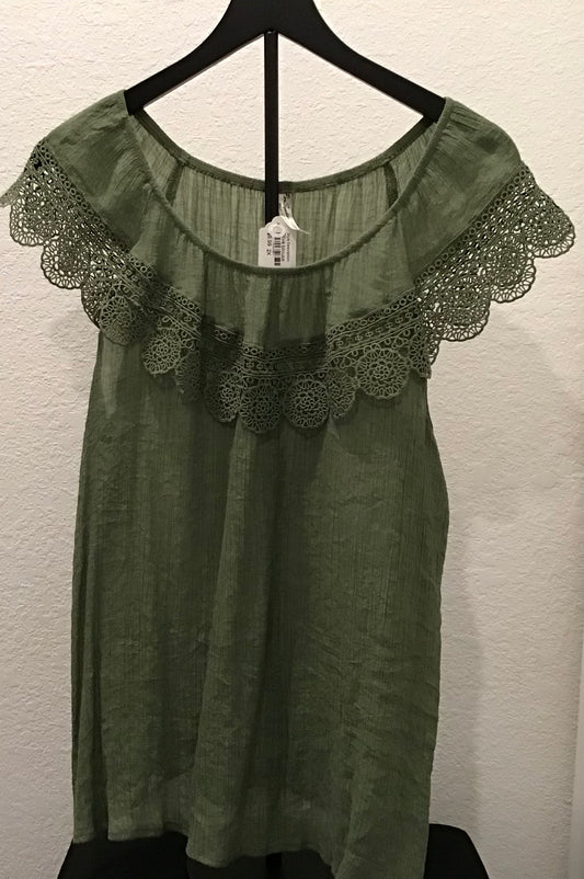 Green short sleeve blouse/ Size 2X
