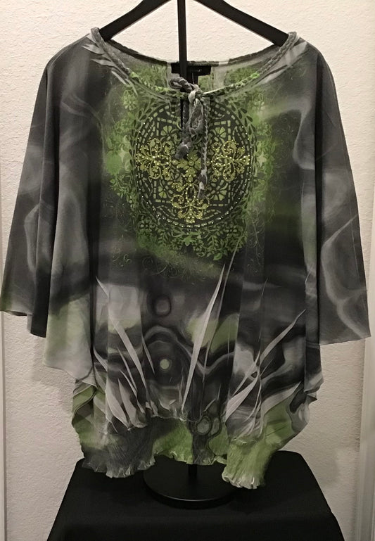 Grey/Green pattern blouse Size 22/24
