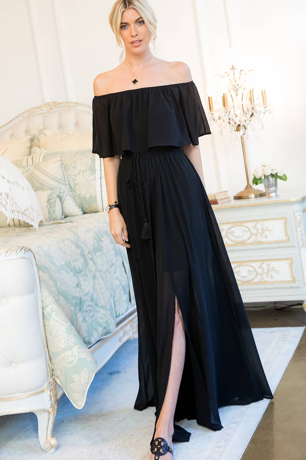OFF-SHOULDER MAXI DRESS: Black / Contemporary / L