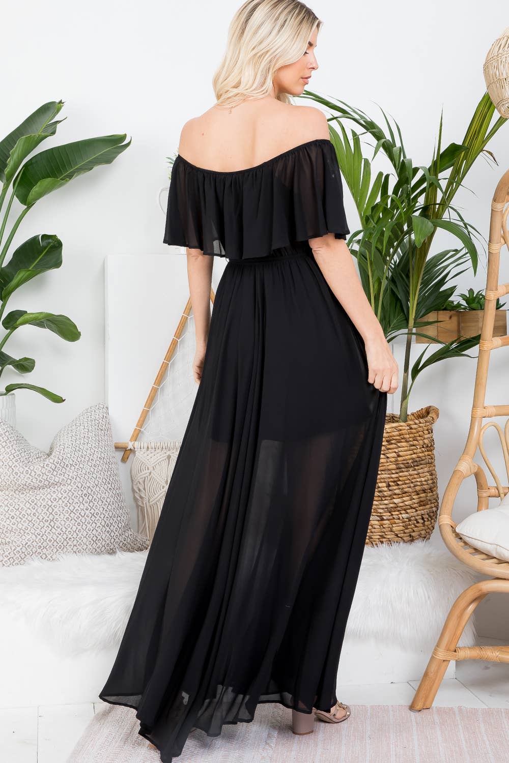 OFF-SHOULDER MAXI DRESS: Black / Contemporary / L