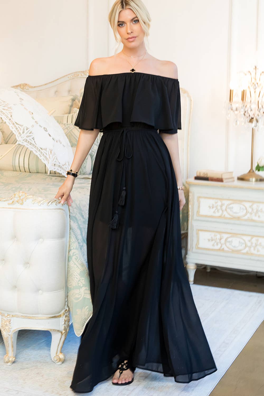 OFF-SHOULDER MAXI DRESS: Black / Contemporary / L