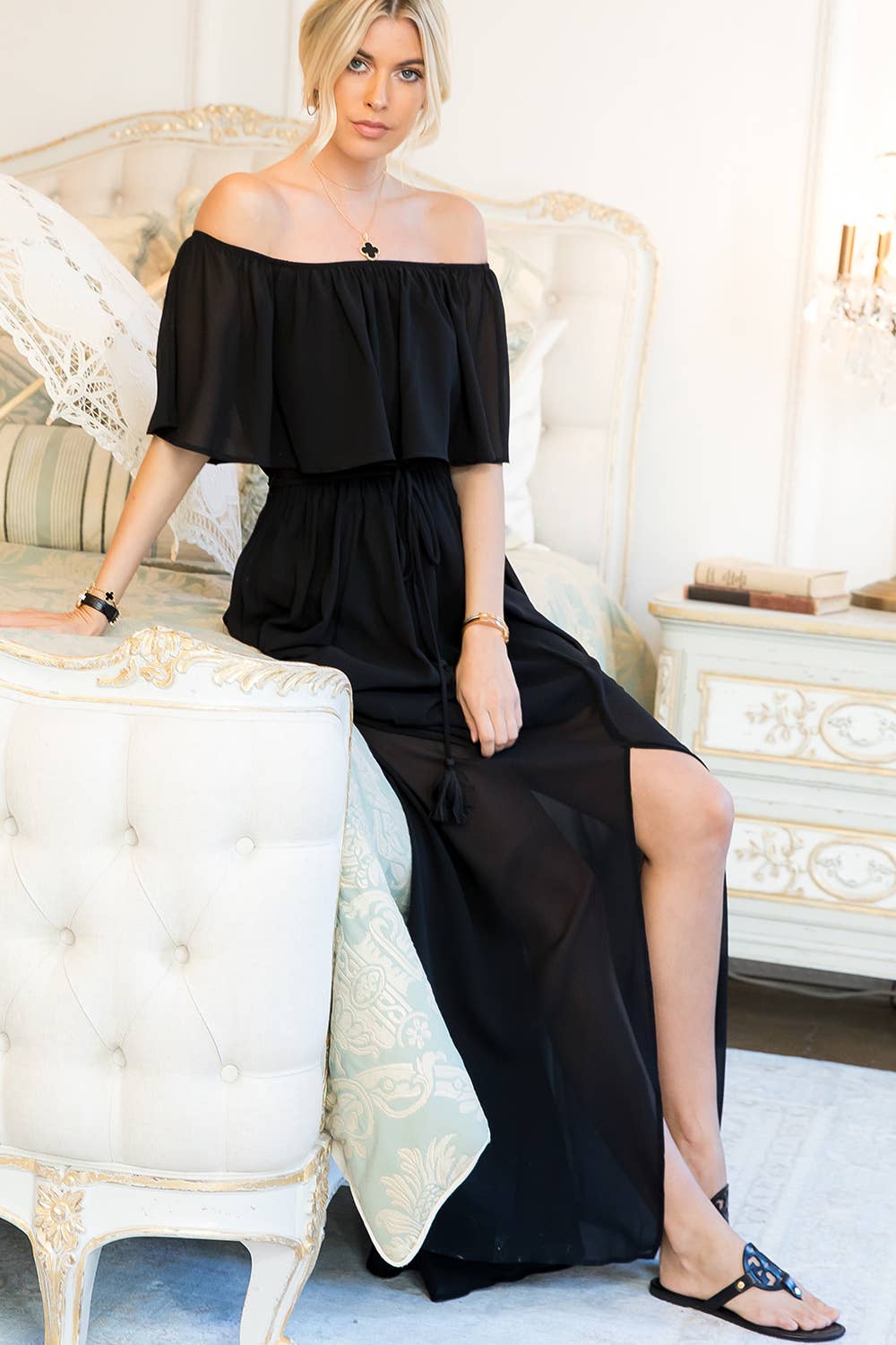 OFF-SHOULDER MAXI DRESS: Black / Contemporary / L